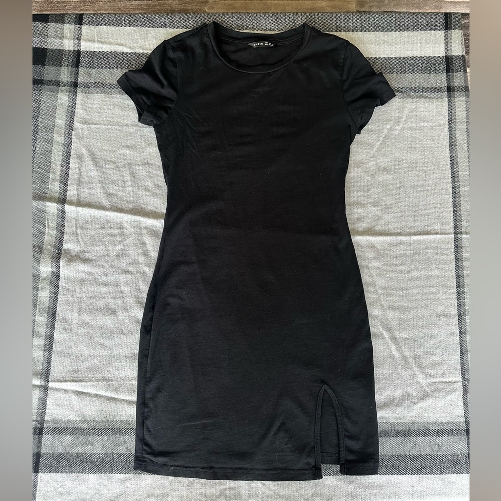 SHEIN short sleeve dress with split hem